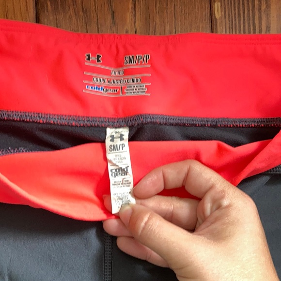 Small Under Armour Cold Gear Leggings 2-pack - Picture 4 of 7